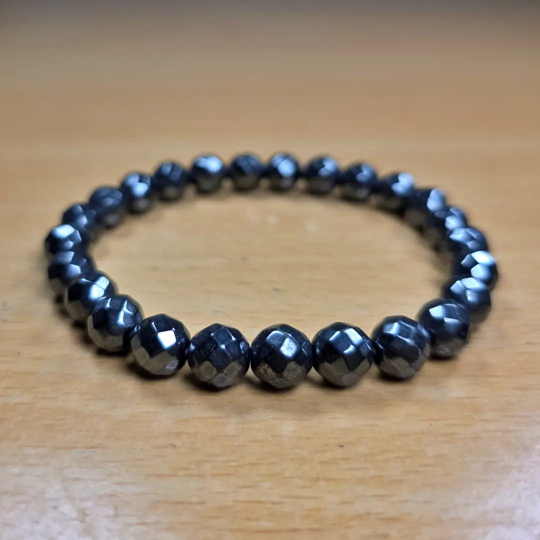 Natural Hematite Bracelet – Grounding & Healing Energy Stone