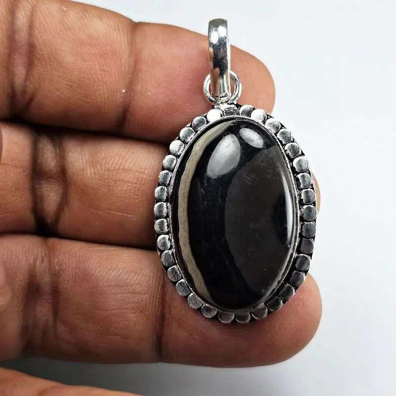 Natural Sulemani Hakik Pendant